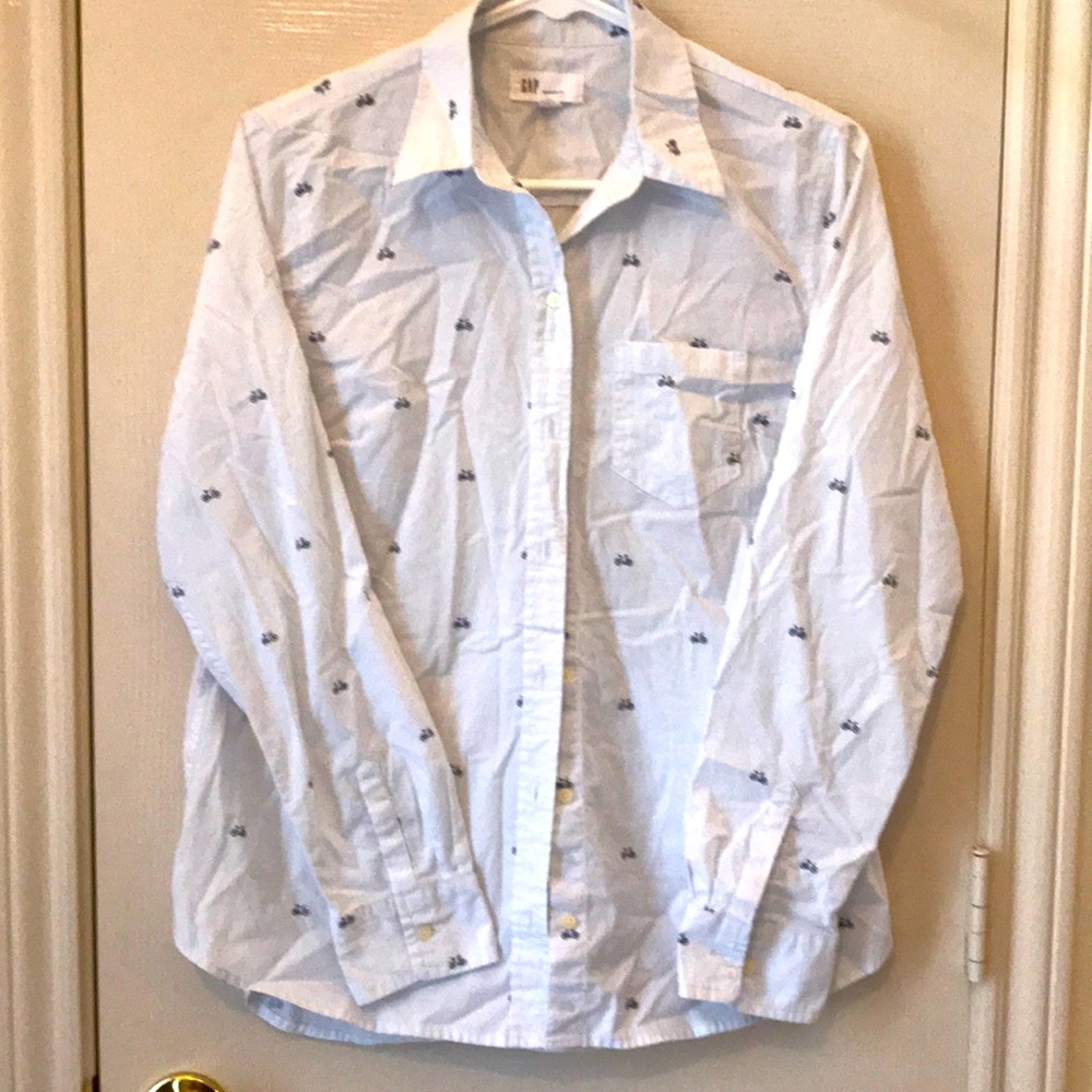 Gap Button Down Collared Shirt